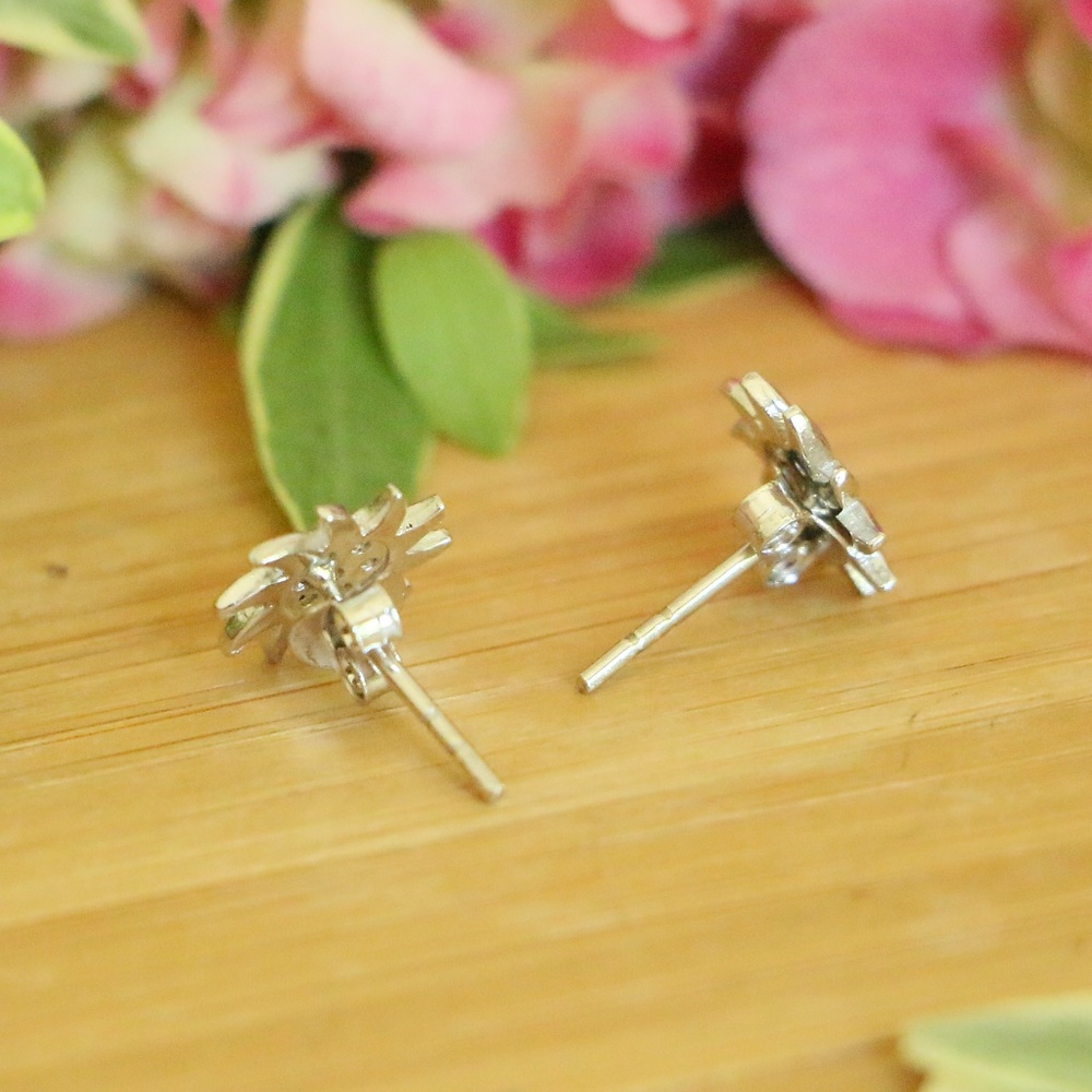 925 Sterling Silver with Cubic Zirconia Stones - Picture 6 of 7